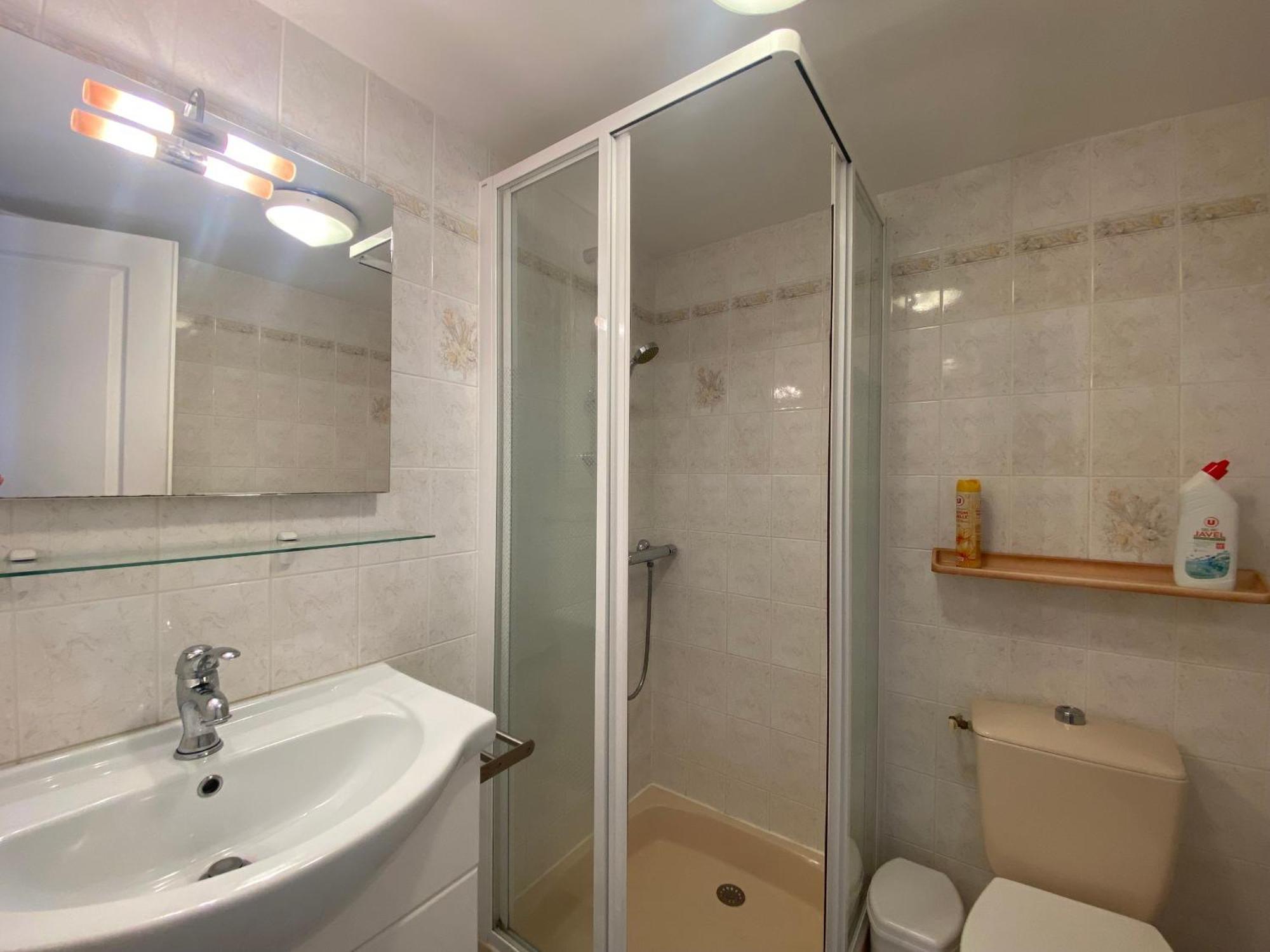 Appartement 1Er Etage Proche Centre-Ville, Plage Et Commerces, Balcon, Parking, Wifi Inclus - Fr-1-22-171 La Tranche-sur-Mer Exteriör bild