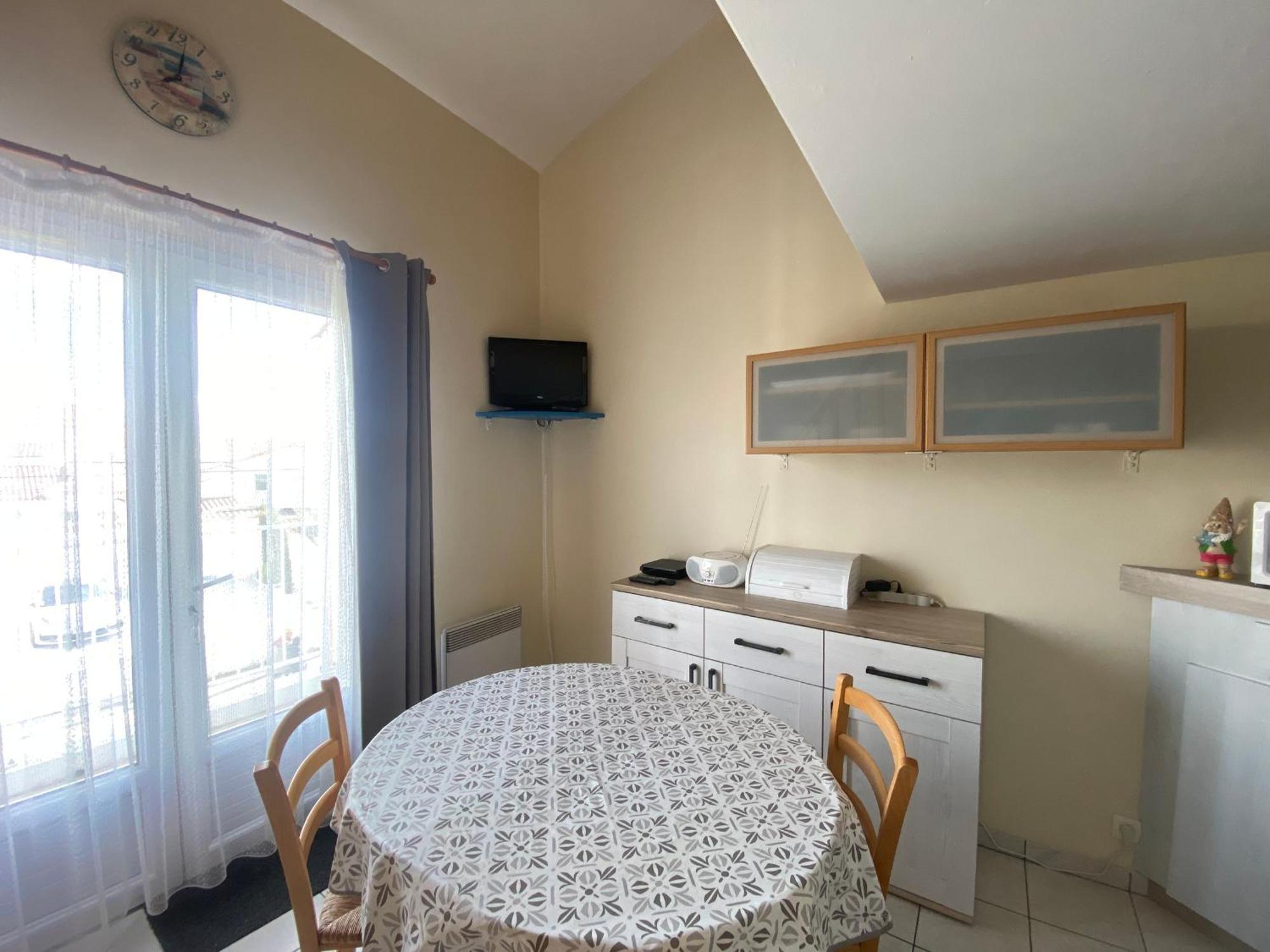 Appartement 1Er Etage Proche Centre-Ville, Plage Et Commerces, Balcon, Parking, Wifi Inclus - Fr-1-22-171 La Tranche-sur-Mer Exteriör bild